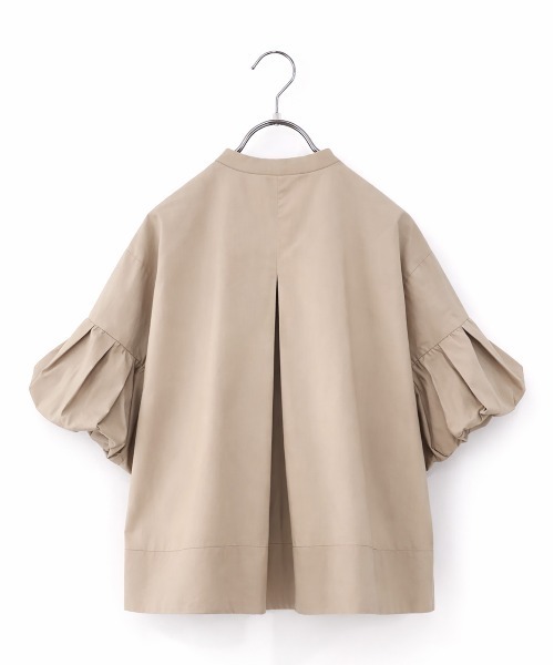 Marilyn Moon(マリリンムーン)の「balloon sleeve code embroidery pearl blouse(シャツ/ブラウス・レディース・ホワイト/ネイビー/ライトベージュ・FREE)」の18枚目の写真