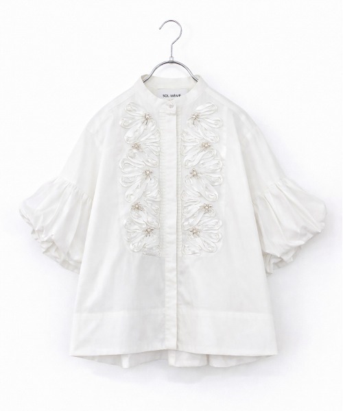 Marilyn Moon(マリリンムーン)の「balloon sleeve code embroidery pearl blouse(シャツ/ブラウス・レディース・ホワイト/ネイビー/ライトベージュ・FREE)」の17枚目の写真