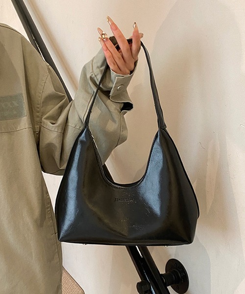 shyam inspiration（シャムインスピレーション）の「ハーフムーンコンパクトショルダーバッグ（ショルダーバッグ・レディース・ブラウン/レッド/ブラック/ホワイト・F）」の6枚目の写真