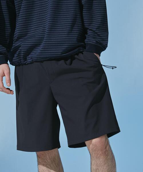 URBAN RESEARCH DOORS(アーバンリサーチドアーズ)の「『UR TECH』 サマシェア イージーショーツ(その他パンツ・メンズ・ブラック/グリーン系その他/チャコールグレー・X-LARGE/LARGE/MEDIUM)」の2枚目の写真