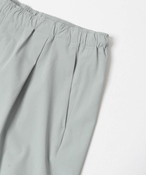 URBAN RESEARCH DOORS(アーバンリサーチドアーズ)の「『UR TECH』 サマシェア イージーショーツ(その他パンツ・メンズ・ブラック/グリーン系その他/チャコールグレー・X-LARGE/LARGE/MEDIUM)」の12枚目の写真