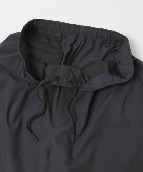 URBAN RESEARCH DOORS(アーバンリサーチドアーズ)の「『UR TECH』 サマシェア イージーショーツ(その他パンツ・メンズ・ブラック/グリーン系その他/チャコールグレー・X-LARGE/LARGE/MEDIUM)」の22枚目の写真