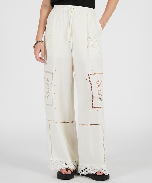 PRANK PROJECT(プランクプロジェクト)の「エンブロイダリーパンツ / Embroidered Pants(その他パンツ・レディース・ホワイト/ブラック・36/38)」の7枚目の写真