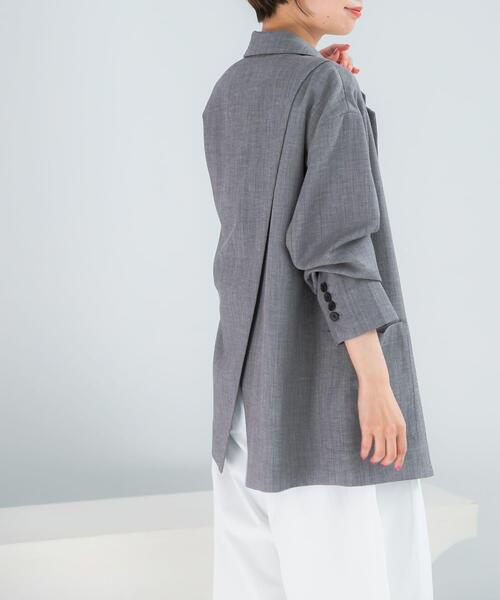 URBAN RESEARCH ROSSO WOMEN(アーバンリサーチ ロッソ)の「ELENDEEK BACK CROSS TAILORED JACKET(その他アウター・レディース・ベージュ/グレー・FREE)」の2枚目の写真