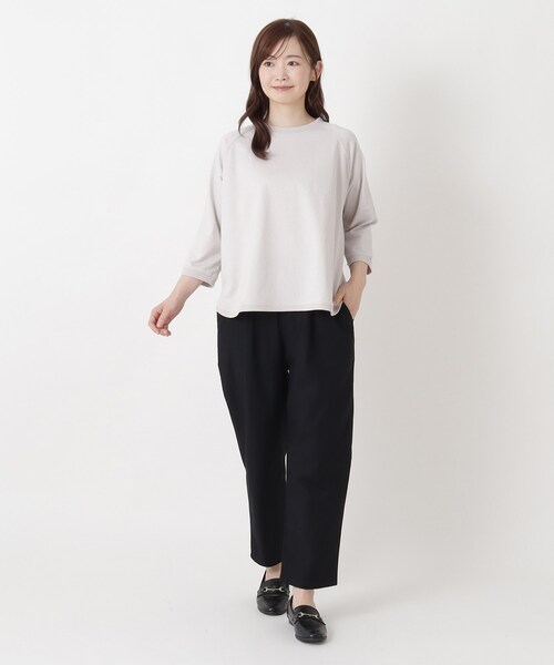 one'sterrace(ワンズテラス)の「タックテーパードパンツ(その他パンツ・レディース・ブラック系8/ベージュ系8・02)」の12枚目の写真