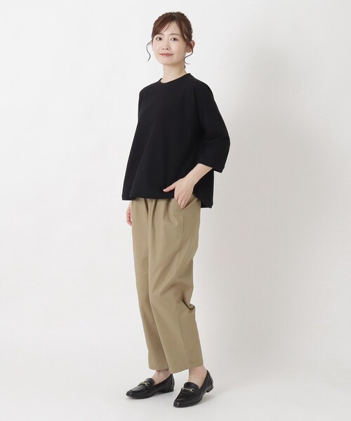 one'sterrace(ワンズテラス)の「タックテーパードパンツ(その他パンツ・レディース・ブラック系8/ベージュ系8・02)」の14枚目の写真