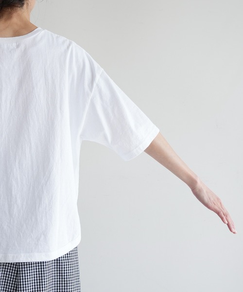 SOLAMONAT（ソラモナ）の「パフ天竺　ハーフスリーブプリント　PO Fais（Tシャツ/カットソー・レディース・ブラック/杢グレー/ホワイト×グレー/ホワイト×ブラック/キナリ・FREE）」の19枚目の写真
