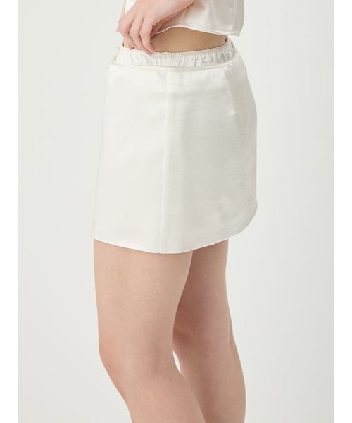 LILY BROWN(リリーブラウン)の「サテンミニスカショートパンツ(その他パンツ・レディース・チャコールグレー/アイボリー/ライトブルー・0/1)」の8枚目の写真