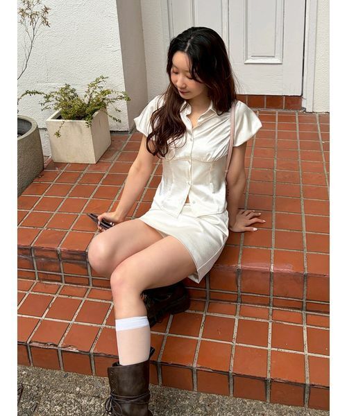 LILY BROWN(リリーブラウン)の「サテンミニスカショートパンツ(その他パンツ・レディース・チャコールグレー/アイボリー/ライトブルー・0/1)」の15枚目の写真