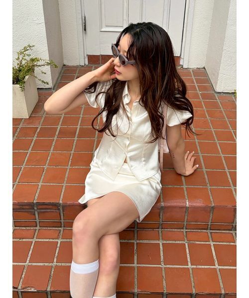 LILY BROWN(リリーブラウン)の「サテンミニスカショートパンツ(その他パンツ・レディース・チャコールグレー/アイボリー/ライトブルー・0/1)」の16枚目の写真