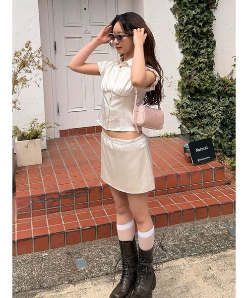 LILY BROWN(リリーブラウン)の「サテンミニスカショートパンツ(その他パンツ・レディース・チャコールグレー/アイボリー/ライトブルー・0/1)」の18枚目の写真
