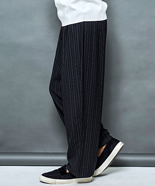 BENUSTA(ベヌスタ)の「『BENUSTA/ベヌスタ』ストライプバルーンパンツ【GC】(その他パンツ・メンズ・ブラック/グレー・M/L)」の3枚目の写真