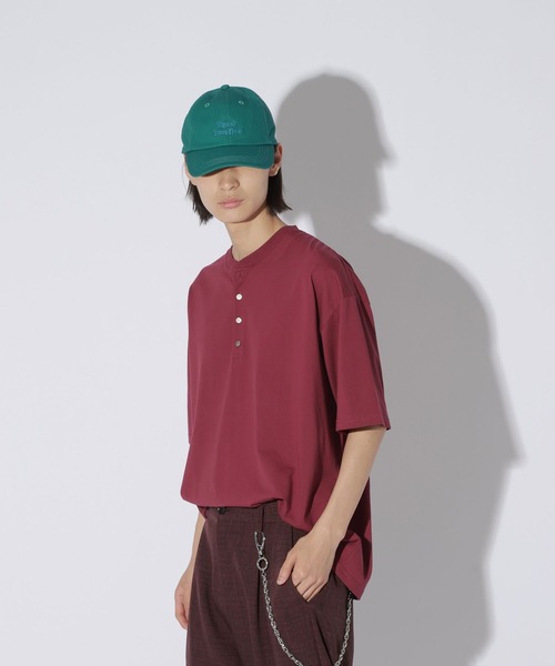LAKOLE(ラコレ)の「<接触冷感>メタルボタンヘンリーTシャツ / 667766(Tシャツ/カットソー・メンズ・グリーン/ホワイト/ブラック/レッド/ライトグレー・LARGE/MEDIUM)」の5枚目の写真