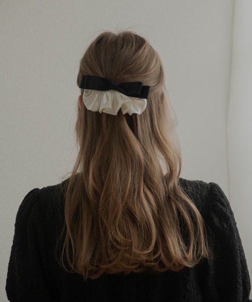 JUMELLE(ジュメロ)の「バルーンバレッタ(バレッタ/ヘアクリップ・レディース・ホワイト・FREE)」の3枚目の写真