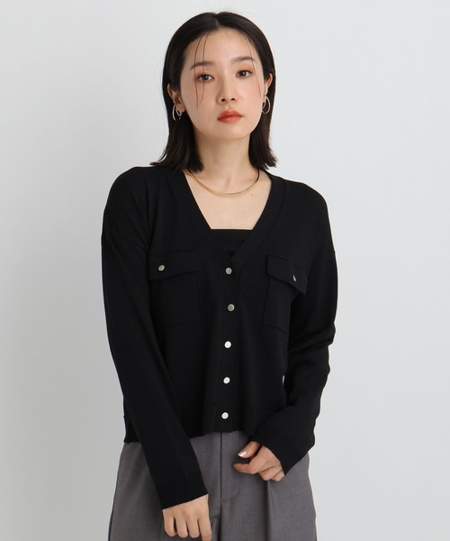 Andemiu(アンデミュウ)の「ポケット付きVネックカーディガン665500(カーディガン/ボレロ・レディース・ブラック/オフホワイト/グリーン/モカ・FREE)」の11枚目の写真