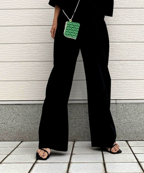 Q(キュー)の「アイスタッチワイドストレートパンツ(その他パンツ・レディース・ブラック/グリーン/カーキブラウン・MEDIUM)」の2枚目の写真