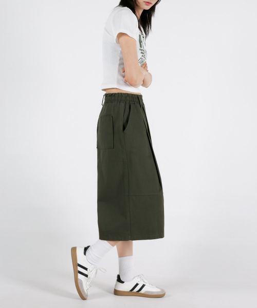 UMM(ウム)の「レディース 切り替えライン コットン7部 バミューダバンディングパンツ 3COLOR(その他パンツ・レディース・ベージュ/ホワイト/カーキ・F)」の14枚目の写真