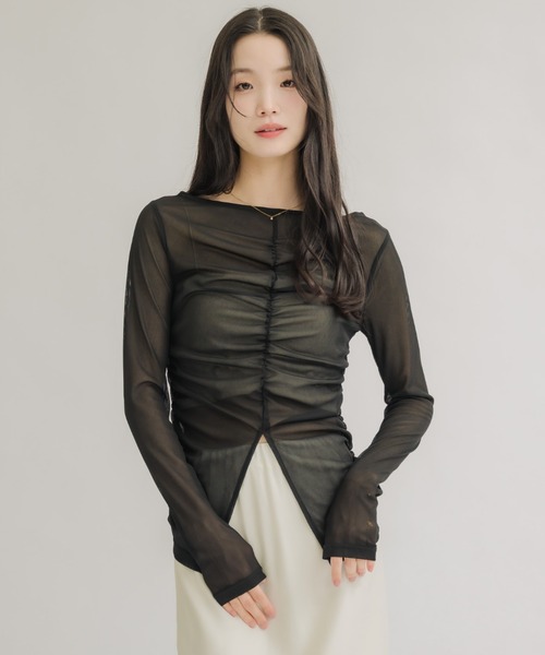 NEUNA(ヌナ)の「【着るだけで細見えが叶う!】シャーリングシアートップス(Tシャツ/カットソー・レディース・アイボリー/ブラック/ブラウン・FREE)」の19枚目の写真