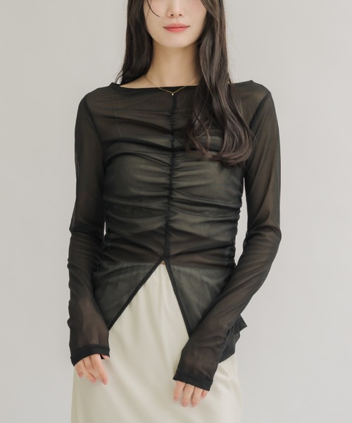NEUNA(ヌナ)の「【着るだけで細見えが叶う!】シャーリングシアートップス(Tシャツ/カットソー・レディース・アイボリー/ブラック/ブラウン・FREE)」の18枚目の写真