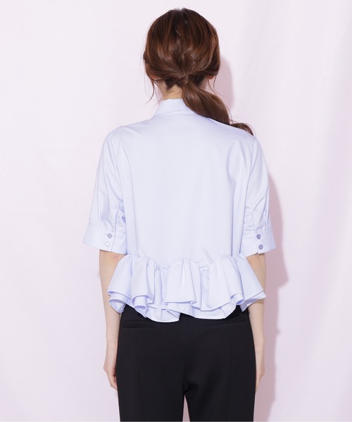 JILL by JILL STUART（ジルバイジルスチュアート）の「フリルヘムショートブラウス半袖（シャツ/ブラウス・レディース・ブルー/ホワイト/ネイビー・FREE）」の13枚目の写真
