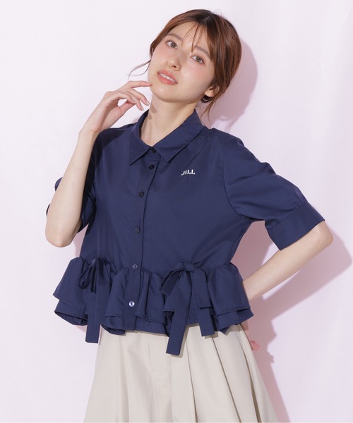 JILL by JILL STUART（ジルバイジルスチュアート）の「フリルヘムショートブラウス半袖（シャツ/ブラウス・レディース・ブルー/ホワイト/ネイビー・FREE）」の8枚目の写真