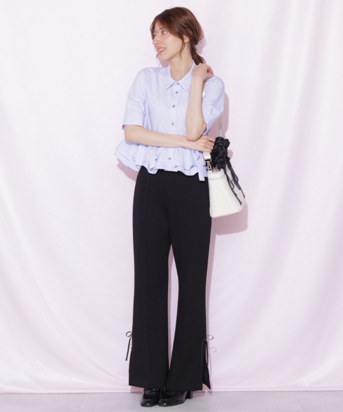 JILL by JILL STUART（ジルバイジルスチュアート）の「フリルヘムショートブラウス半袖（シャツ/ブラウス・レディース・ブルー/ホワイト/ネイビー・FREE）」の11枚目の写真
