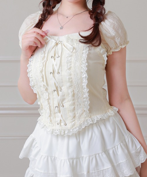 Anely(アネリー)の「Anely スクエアネック レースアップ パフスリーブ ブラウス(Tシャツ/カットソー・レディース・ホワイト/アイボリー/ピンク・FREE)」の8枚目の写真