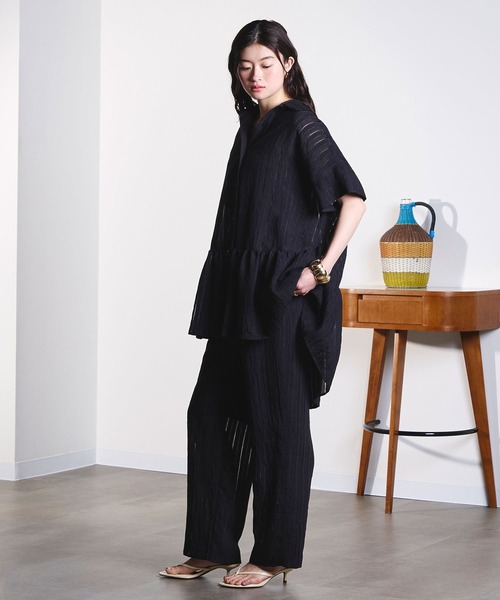 ROSE BUD(ローズバッド)の「(GENE HEAVENS)TIERED HEM S/S SHIRT(シャツ/ブラウス・レディース・ブラック/カーキ・ONE SIZE)」の6枚目の写真