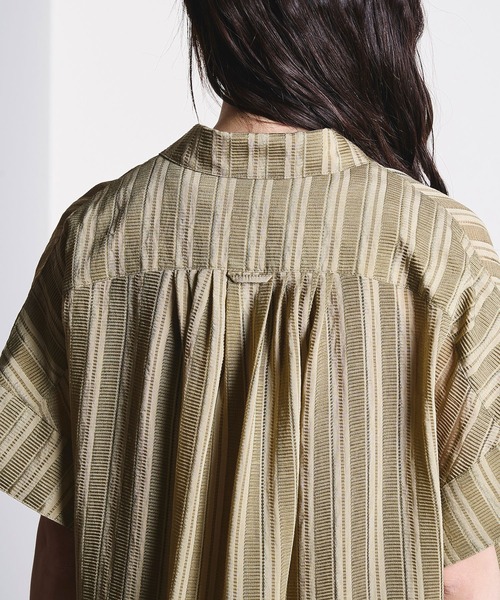 ROSE BUD(ローズバッド)の「(GENE HEAVENS)TIERED HEM S/S SHIRT(シャツ/ブラウス・レディース・ブラック/カーキ・ONE SIZE)」の15枚目の写真