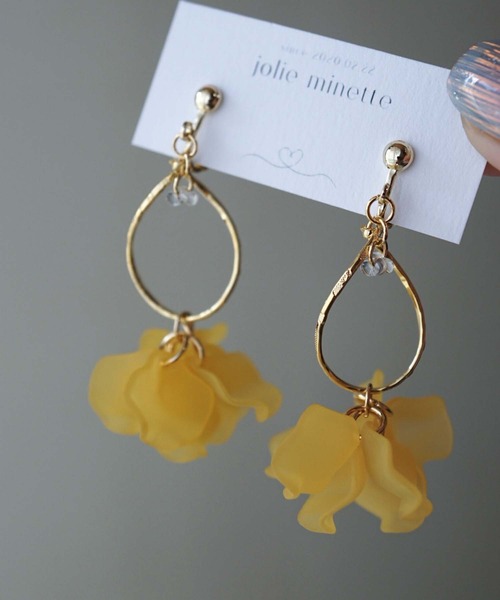 CERCA(チェルカ)の「jolie minette/ ひねりフープ フリル イヤリング/アレルギー対応(イヤリング・レディース・ホワイト/オレンジ/ターメリック/ライトイエロー・FREE)」の11枚目の写真