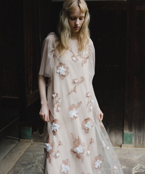 3D Floral A-line Dress（ドレス）｜et.UNiVER（エトユニベール）の