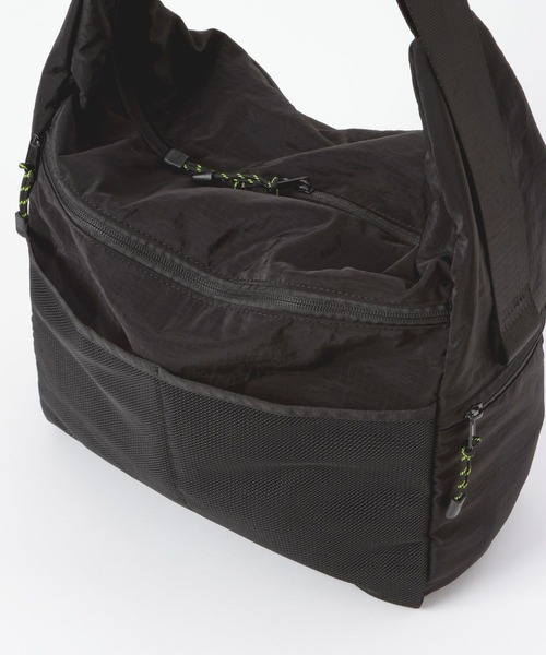 LOWRYS FARM(ローリーズファーム)の「マルチポケットショルダーBAG 1000269(ショルダーバッグ・レディース・ベージュ/ピンク/ブラック・FREE)」の20枚目の写真