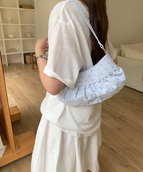 Chiina(チーナ)の「【Chiina】ムーンドットギャザーハンドバッグ(ハンドバッグ・レディース・ライトパープル/ブラック/ホワイト/ライトブルー・FREE)」の17枚目の写真