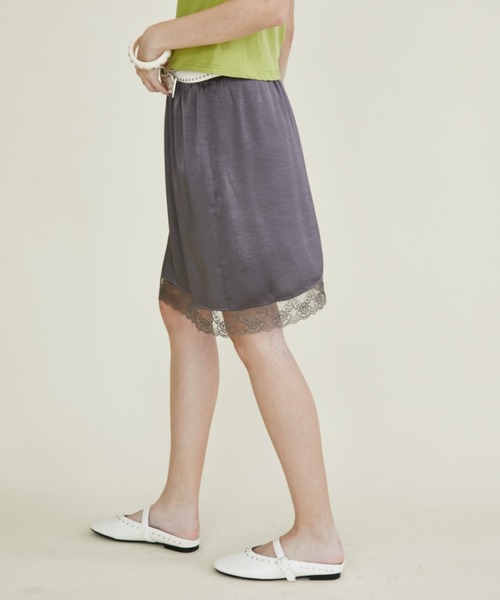 Rohwel(ローウェル)の「Satin Lace Midi Skirt / サテンレースミディスカート(スカート・レディース・ホワイト/チャコールグレー・FREE)」の9枚目の写真