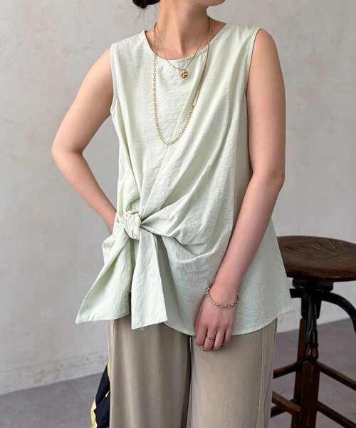 Chez toi（シェトワ）の「アシメツイストブラウス（シャツ/ブラウス・レディース・ミント/ネイビー/ホワイト系その他・FREE）」の5枚目の写真