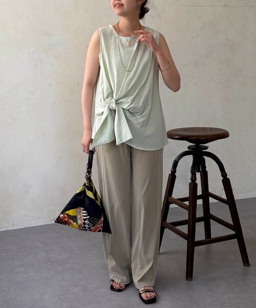 Chez toi（シェトワ）の「アシメツイストブラウス（シャツ/ブラウス・レディース・ミント/ネイビー/ホワイト系その他・FREE）」の10枚目の写真