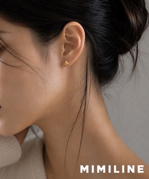 MIMILINE(ミミライン)の「ミニハートピアス/サージカルシテンレス(ピアス(両耳用)・レディース・シルバー/ゴールド・FREE)」の2枚目の写真