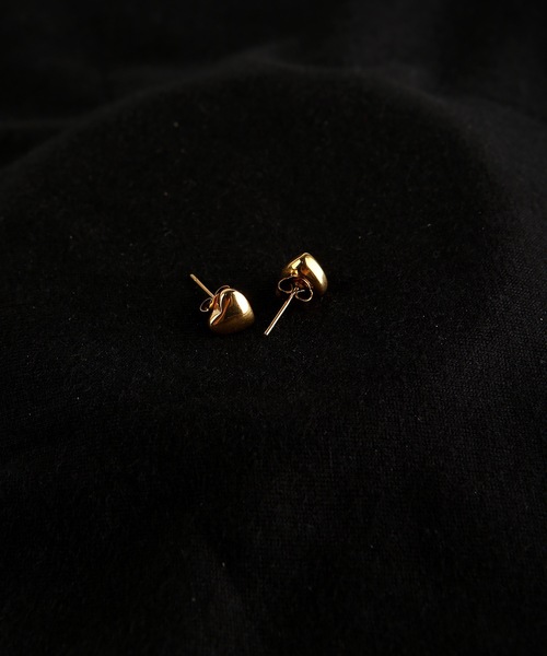 MIMILINE(ミミライン)の「ミニハートピアス/サージカルシテンレス(ピアス(両耳用)・レディース・シルバー/ゴールド・FREE)」の6枚目の写真