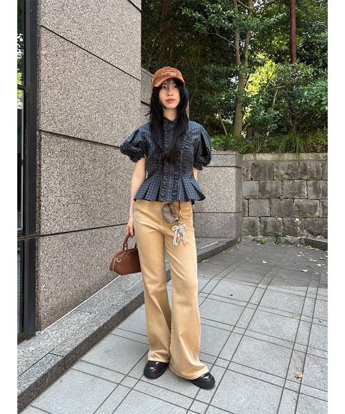 LILY BROWN（リリーブラウン）の「フリルレースアップブラウス（シャツ