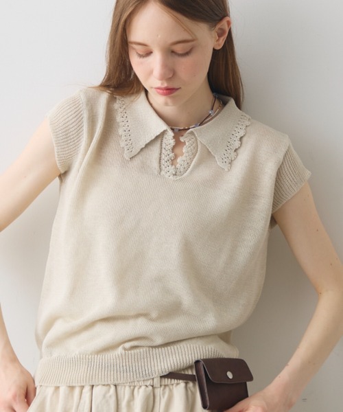 Crisp(クリスプ)の「scallop polo summer knit / スカラップポロサマーニット(ニット/セーター・レディース・アイボリー/ダークグレー・FREE)」の2枚目の写真