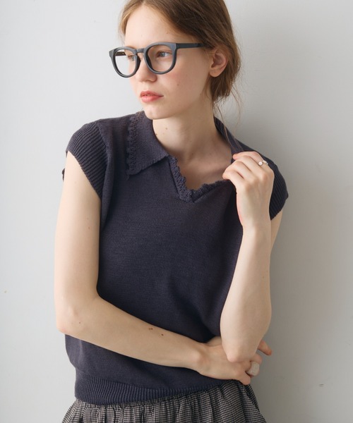 Crisp(クリスプ)の「scallop polo summer knit / スカラップポロサマーニット(ニット/セーター・レディース・アイボリー/ダークグレー・FREE)」の3枚目の写真