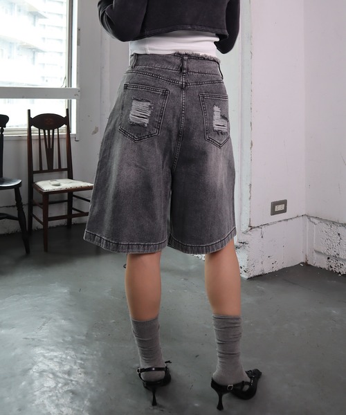 ROGER AND RAW（ロジャーアンドロウ）の「ダメージデニムハーフパンツ（デニムパンツ・レディース・ブラック/サックスブルー・SMALL/MEDIUM）」の13枚目の写真