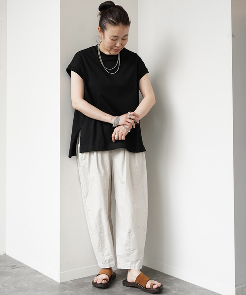 JOURNAL STANDARD LUXE(ジャーナルスタンダード ラックス)の「スワイジャージ キャップスリーブプルオーバー(Tシャツ/カットソー・レディース・ホワイト/ブラック系その他/ブラック・FREE)」の4枚目の写真