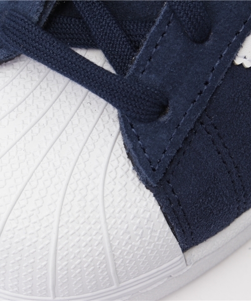 SHIPS for women(シップスフォーウィメン)の「adidas:SUPER STAR SUEDE(スニーカー・レディース・ネイビー・45/30/35/40)」の3枚目の写真