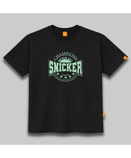 LLAMO(エラモ)の「スニーカー半袖Tシャツ 男女共用 ビッグサイズ(Tシャツ/カットソー・メンズ・ホワイト/ブラック/ベージュ/ピンク・SMALL/MEDIUM/LARGE/X-LARGE/2XL/4XL/3XL)」の1枚目の写真