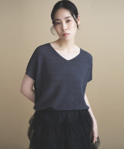 cloenc(クロエンス)の「【UVカット/抗菌防臭】ラメガーター フレンチスリーブニット(ニット/セーター・レディース・ベージュ/チャコールグレー/パープル/ナチュラル/サックスブルー・02)」の16枚目の写真