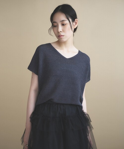 cloenc(クロエンス)の「【UVカット/抗菌防臭】ラメガーター フレンチスリーブニット(ニット/セーター・レディース・ベージュ/チャコールグレー/パープル/ナチュラル/サックスブルー・02)」の17枚目の写真