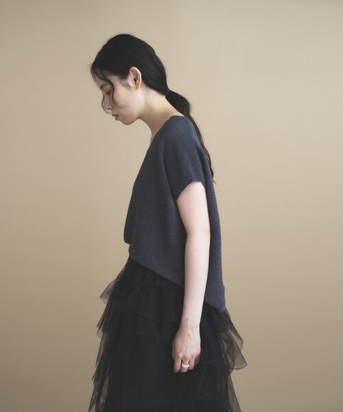 cloenc(クロエンス)の「【UVカット/抗菌防臭】ラメガーター フレンチスリーブニット(ニット/セーター・レディース・ベージュ/チャコールグレー/パープル/ナチュラル/サックスブルー・02)」の18枚目の写真