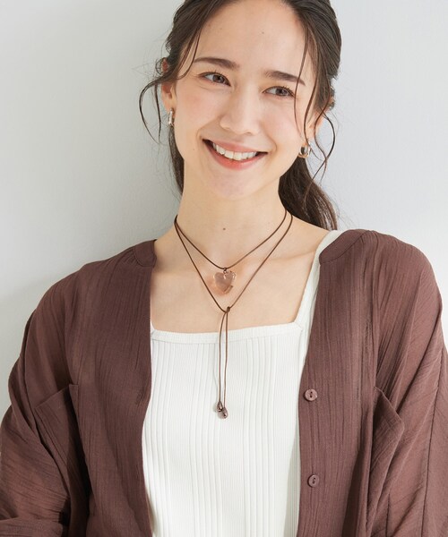 SHOO・LA・RUE(シューラルー)の「【マルチWAY】クリアハート紐ネックレス(ネックレス・レディース・ブラック/ダークブラウン/ホワイト・00)」の10枚目の写真