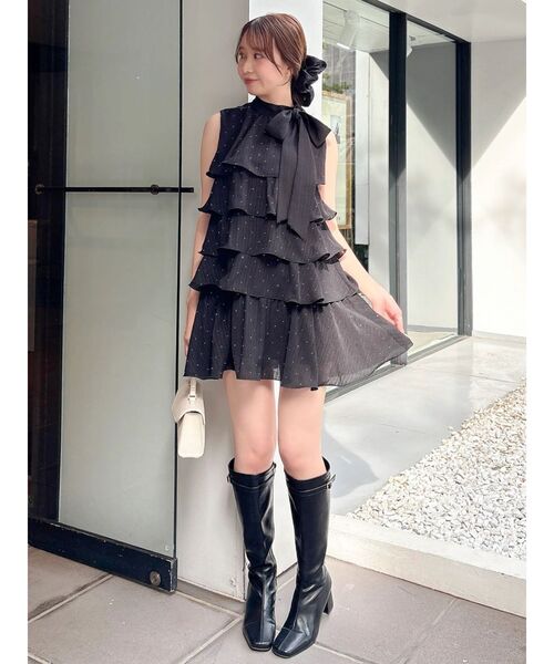 dazzlin(ダズリン)の「フィットロングブーツ(ブーツ・レディース・ブラック/ベージュ・MEDIUM/LARGE)」の4枚目の写真